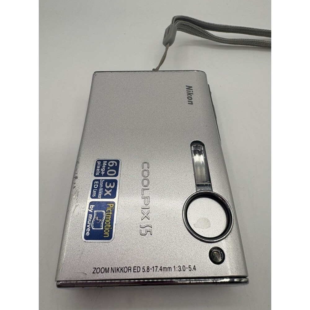 Nikon CoolPix S5 Digital Camera Silver 6MP 3x Optical Zoom FOR PARTS ONLY - Picture 7 of 10